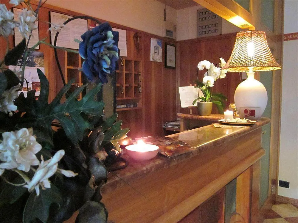 Hotel Marina Torri Del Benaco