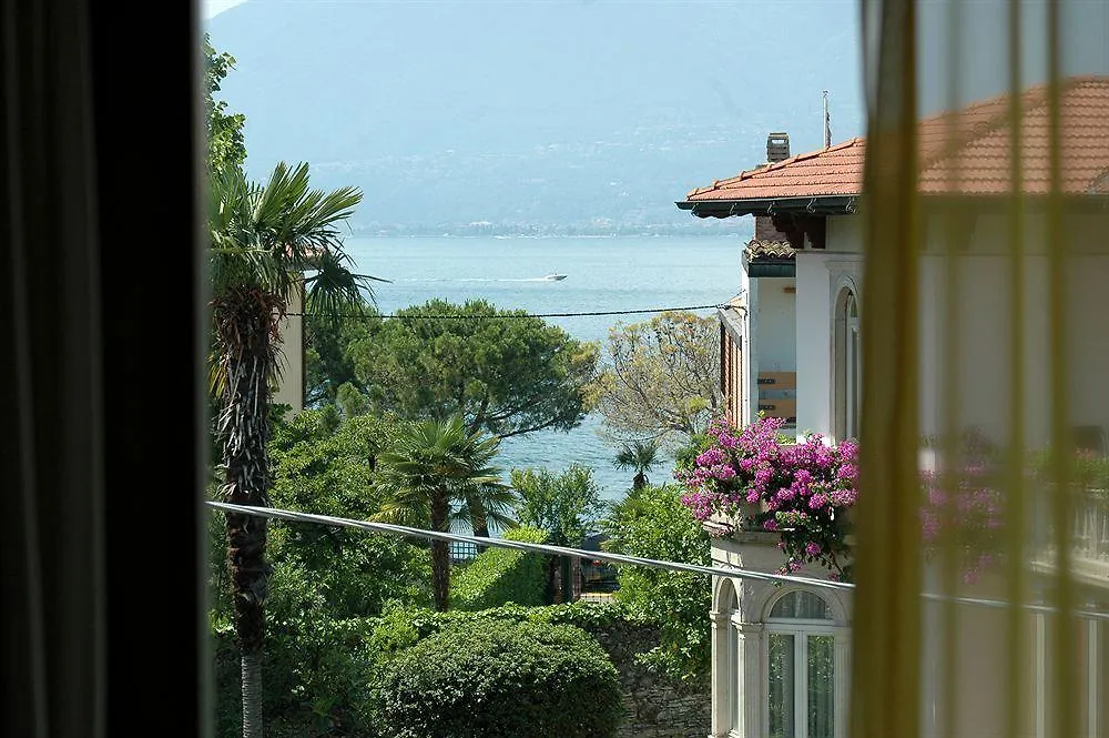Hotel Marina Torri Del Benaco 3*,