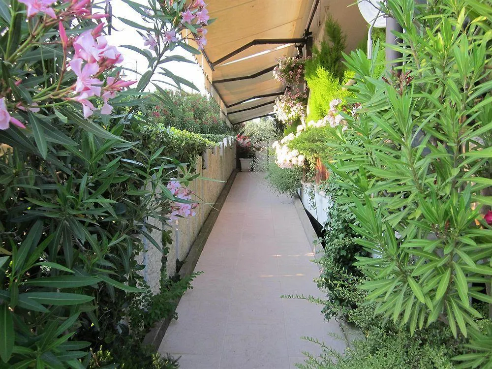 Hotel Marina Torri del Benaco