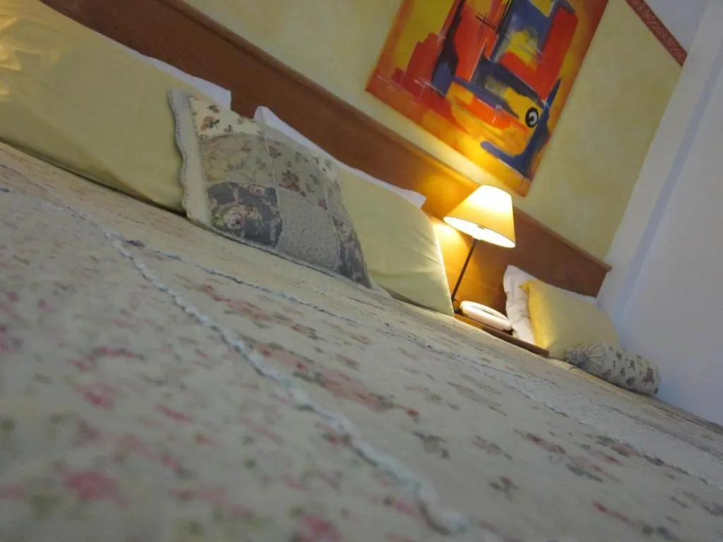 Hotel Marina Torri Del Benaco 3*,